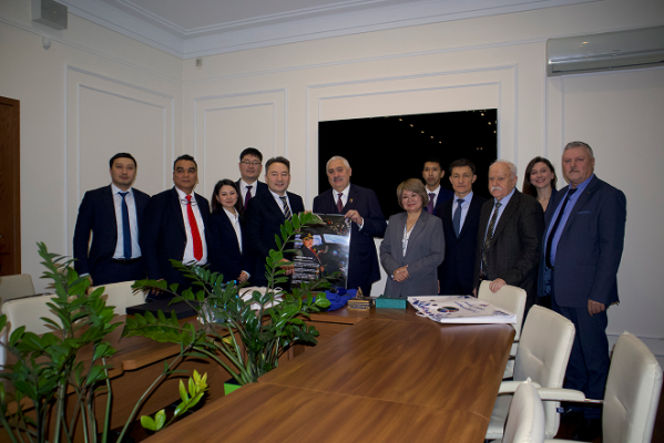 Kazakhstan Seeks International Partners for Geological Research