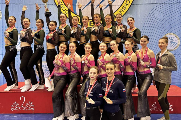 Gubkin University teams “Scarlet Roses” and “Black Gold” are the winners in aerobics competitions