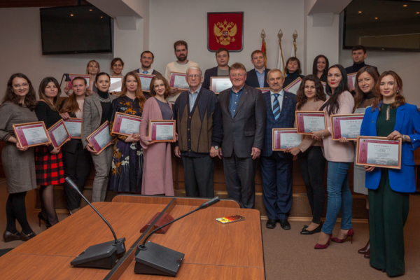 The Foundation of Gubkin University Alumni awarded grant certificates to young faculty members