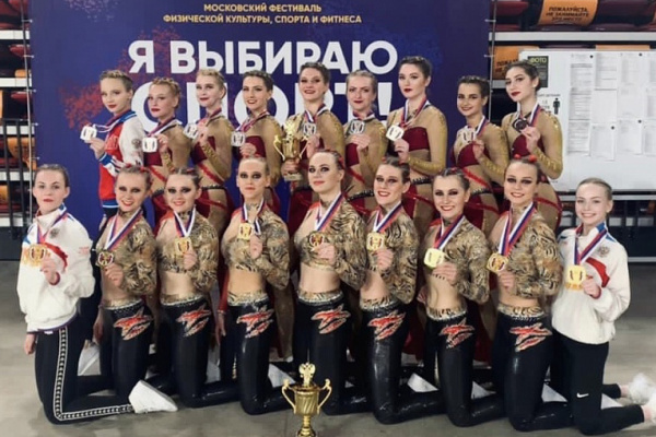 Gubkin University teams “Scarlet Roses” and “Step Dance” became Russian champions and prize-winners