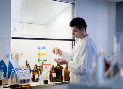 University scientists have found a way to provide Russia with more affordable gas condensate.