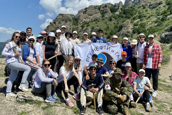 Students of the Faculty of Petroleum Geology and Geophysics completed the practical training in Crimea