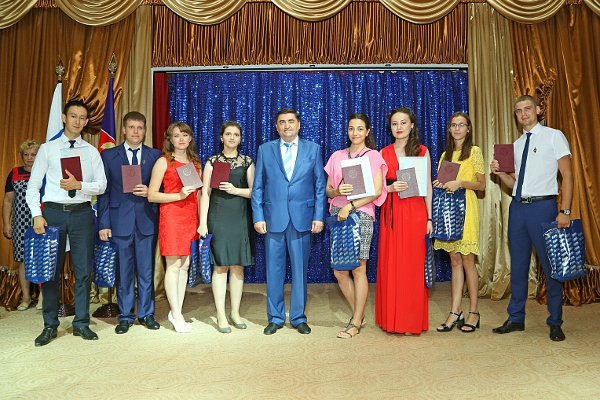 Graduation Ceremony 2016 took place at Orenburg Branch of Gubkin University